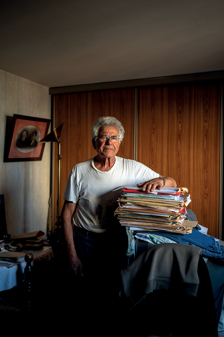 10_Reportage-PFAS_Michel-de-Carolis-et-ses-archives_23082024_Bastien-Doudaine-010_HL